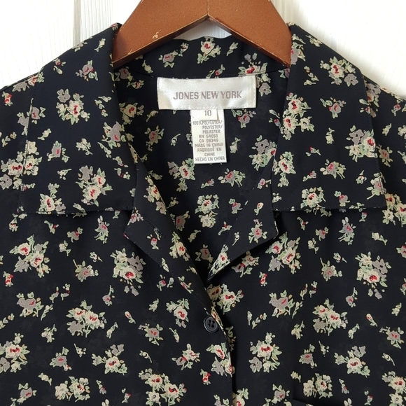 Jones New York 90's Vintage Floral Short Sleeve Button Down Blouse Black 10 - Picture 2 of 10